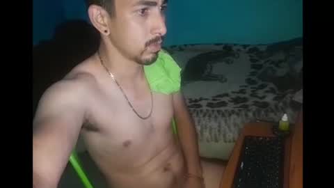 Snapshot of iloveman24 chatting on 02/04/25, 03:00 AARON online show from 02/04/25, 03:00