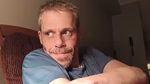 Snapshot of ilovesquirterz1 chatting on 12/09/24, 05:40 Ilovesquirterz1 online show from 12/09/24, 05:40