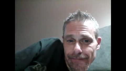 Snapshot of ilovesquirterz1 chatting on 01/25/25, 07:49 Ilovesquirterz1 online show from 01/25/25, 07:49