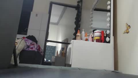 Sandrah online show from 02/03/26, 06:46