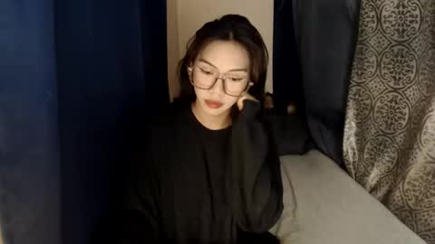 Snapshot of iloveyou28xx chatting on 05/19/26, 08:20 CALL ME JEN YOUR SWEET GIRL 3 online show from 05/19/26, 08:20