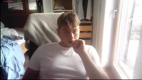 iloveyoutoo2000 online show from 10/07/25, 11:07