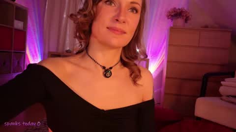 Snapshot of ilucyme chatting on 02/07/25, 07:38 ilucyme online show from 02/07/25, 07:38