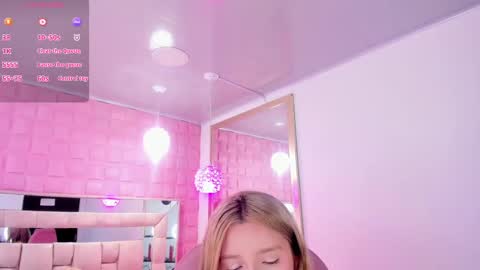 Snapshot of im__angelica chatting on 09/17/25, 05:47 Ange online show from 09/17/25, 05:47