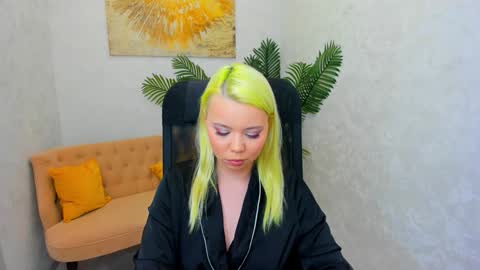 Roxy online show from 01/23/25, 02:23