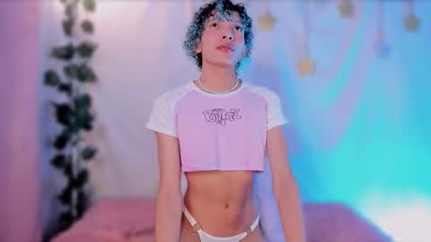 Alejo independent model   online show from 10/03/25, 01:46