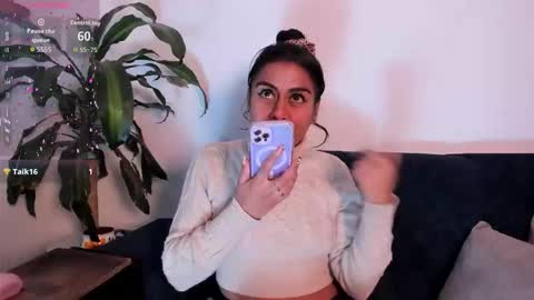 Snapshot of im_amber_ chatting on 11/06/25, 04:41 amber online show from 11/06/25, 04:41