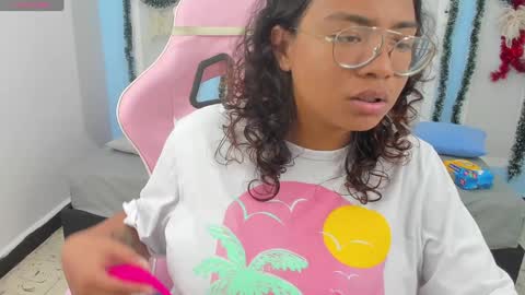 Angela online show from 01/06/25, 12:27