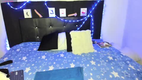 Angela online show from 01/24/25, 11:26