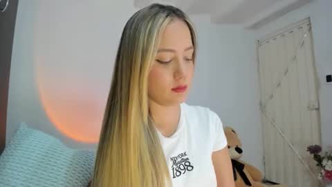 Caro   online show from 05/23/26, 04:29