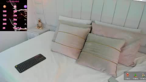 Snapshot of im_dalhia chatting on 01/21/25, 08:32 DAHLIA online show from 01/21/25, 08:32