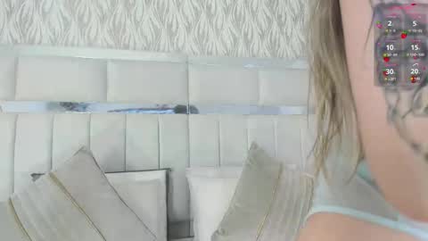 Snapshot of im_dalhia chatting on 09/10/25, 08:42 DAHLIA online show from 09/10/25, 08:42