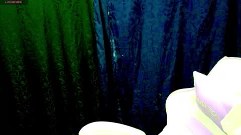 im_david01 online show from 11/12/25, 01:33