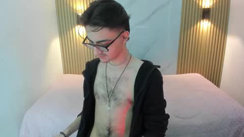 Snapshot of im_dayros chatting on 11/25/25, 10:54 dayros online show from 11/25/25, 10:54