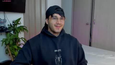 Snapshot of im_deymon chatting on 07/23/26, 12:35 DEY online show from 07/23/26, 12:35