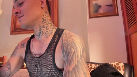 Snapshot of im_dominike chatting on 02/08/25, 10:40 im_dominike online show from 02/08/25, 10:40