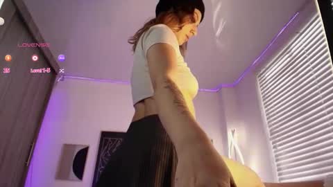 Eli  online show from 12/04/25, 08:39