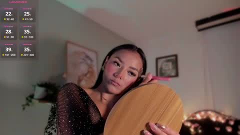 Isa online show from 04/06/26, 11:16