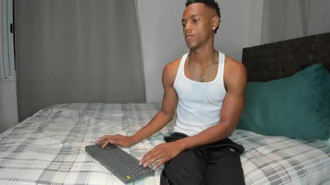 Jean  John online show from 04/05/26, 03:47