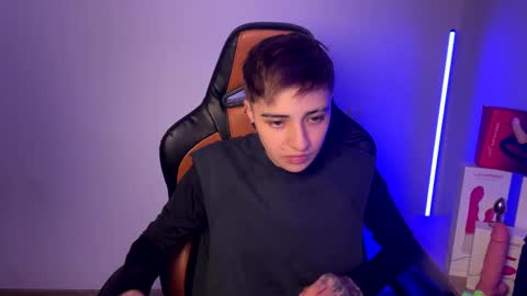 Laia online show from 02/25/25, 06:58