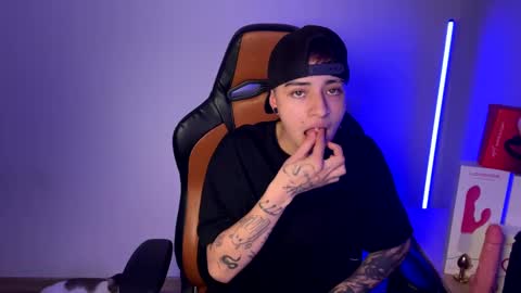 Laia online show from 02/27/25, 05:56