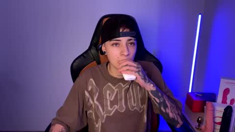 Laia online show from 03/04/25, 05:21