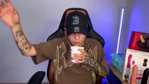 Laia online show from 03/06/25, 08:48