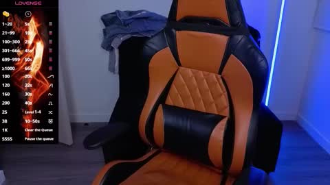 Laia online show from 10/30/25, 04:36