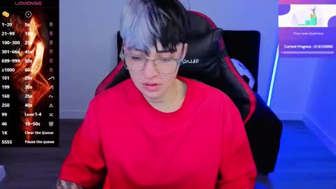 Laia online show from 11/11/25, 11:16