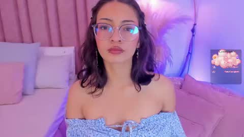 Snapshot of im_lily_ chatting on 07/17/26, 01:18 Lilyy online show from 07/17/26, 01:18