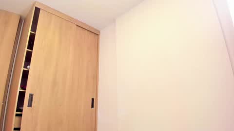 Luna online show from 12/04/24, 12:41