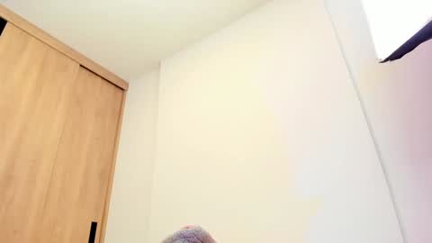 Luna online show from 01/05/25, 04:58