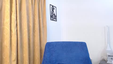 Snapshot of im_madissonwell chatting on 02/25/25, 02:54 im madissonwell online show from 02/25/25, 02:54