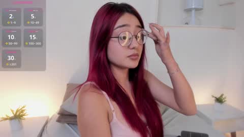 Snapshot of im_mave chatting on 01/22/25, 06:52 Mave online show from 01/22/25, 06:52