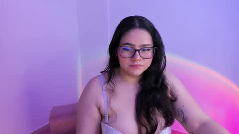 mei mei uwu online show from 10/03/25, 09:34