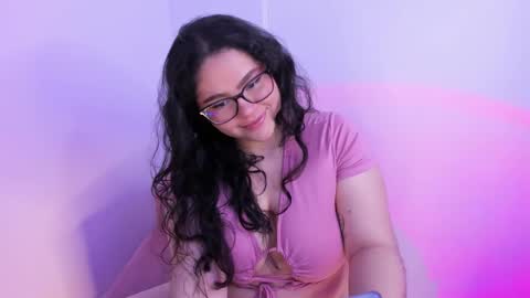 mei mei uwu online show from 10/22/25, 12:00