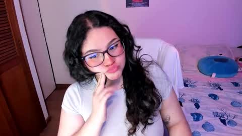 mei mei uwu online show from 12/17/25, 01:11