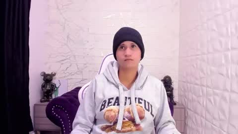 im_milan_rs online show from 02/12/25, 06:40