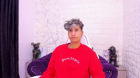 im_milan_rs online show from 02/19/25, 12:25