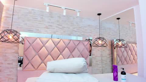 Snapshot of im_mou_ chatting on 01/23/25, 07:51 im mou online show from 01/23/25, 07:51