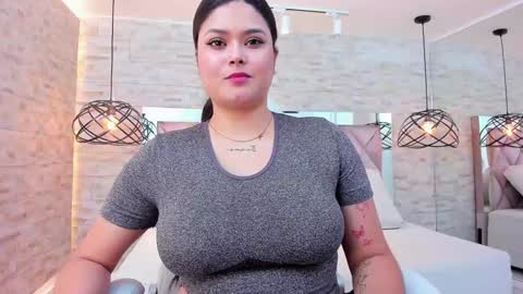 Snapshot of im_mou_ chatting on 01/24/25, 12:41 im mou online show from 01/24/25, 12:41