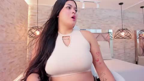 Snapshot of im_mou_ chatting on 02/25/25, 12:34 im mou online show from 02/25/25, 12:34