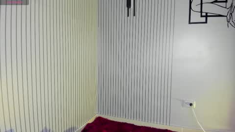 Snapshot of im_perla chatting on 10/02/25, 02:51 Perla online show from 10/02/25, 02:51