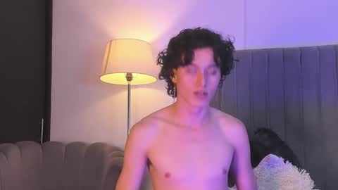 Snapshot of im_perseo_ chatting on 12/13/25, 08:47 Perseo - Help me with 50 thumbs up online show from 12/13/25, 08:47