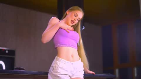 Snapshot of im_sexy_and_i_know_it_ chatting on 02/27/26, 05:13 Brie online show from 02/27/26, 05:13