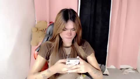 Snapshot of im_yourfairyannaxx chatting on 04/23/26, 05:52 im_yourfairyannaxx online show from 04/23/26, 05:52