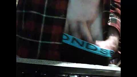 Snapshot of imaussiechris chatting on 12/18/24, 08:53 Aussie Guy online show from 12/18/24, 08:53