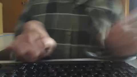 Aussie Guy online show from 12/14/25, 10:36