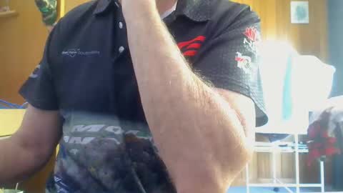 Aussie Guy online show from 02/15/26, 11:01