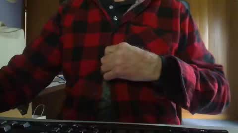 Snapshot of imaussiechris chatting on 06/01/26, 12:01 Aussie Guy online show from 06/01/26, 12:01
